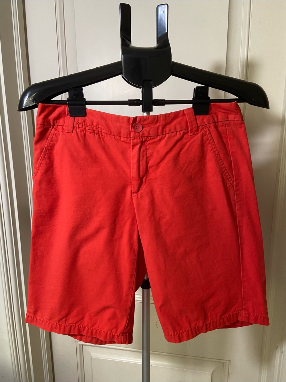 100% cotton GAP Boyfriend Roll Up Bermuda Shorts, Women’s